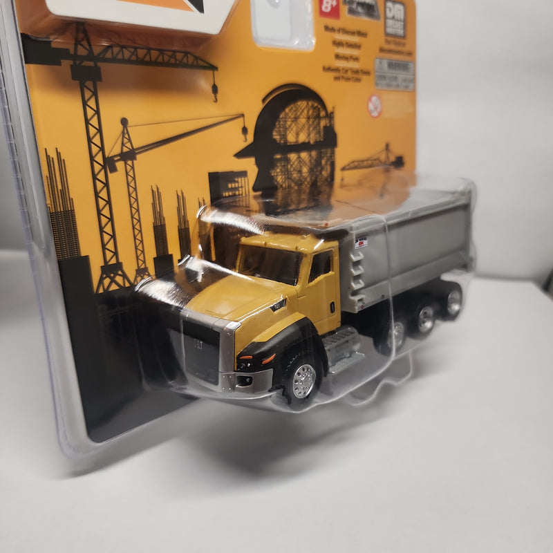 Cat machines 1.64 Dump Truck