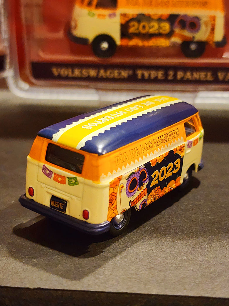 Greenlight Exclusive Volkswagen Type 2 Panel Van