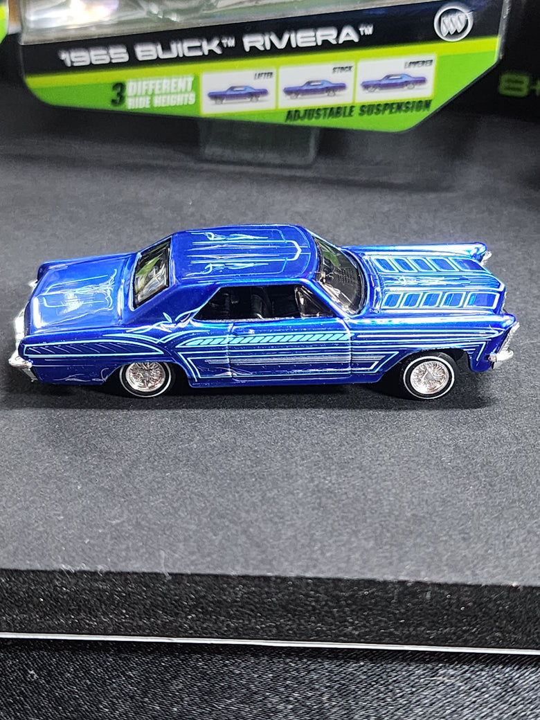 Maisto 1.64 Lowriders Buick Rivera