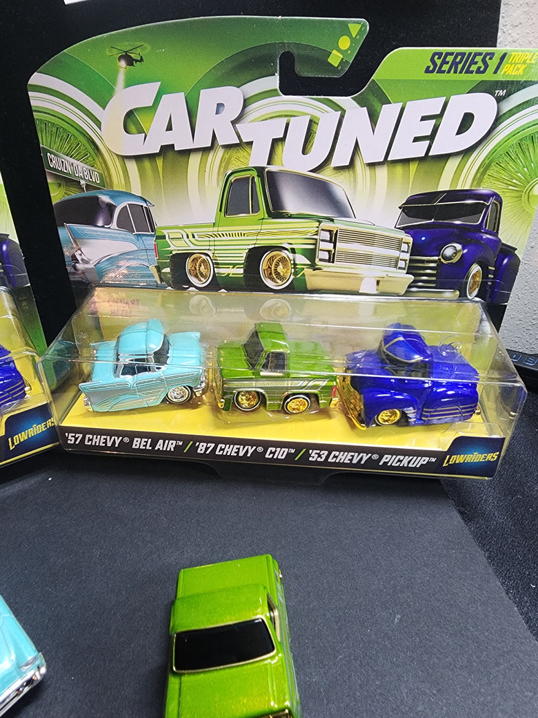 Car Tuned Lowriders Series 1