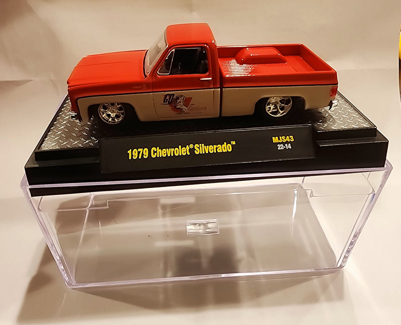 M2 Chevrolet Silverado