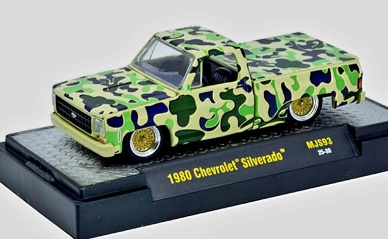 M2 1.64 Chevrolet Silverado Custom camuflaje